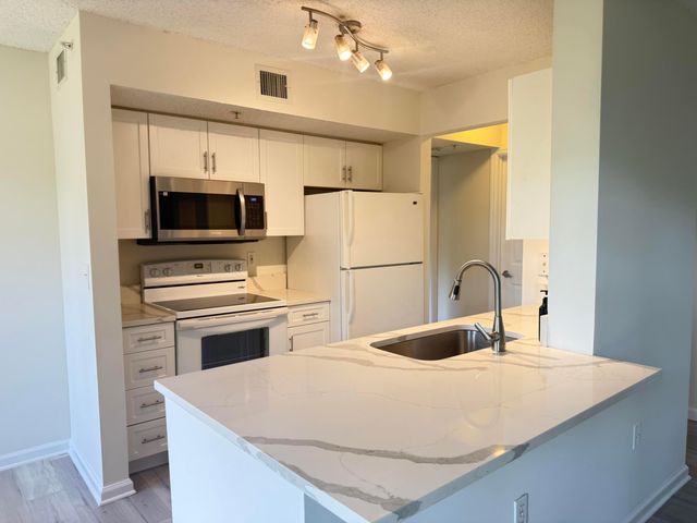 284 Village Boulevard 9110, Tequesta, FL 33469
