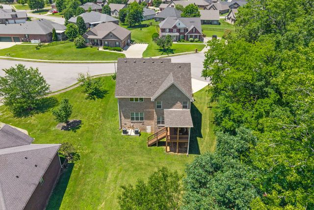 2606 Steeplechase Ct, Clarksville, TN 37043