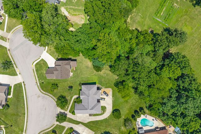 2606 Steeplechase Ct, Clarksville, TN 37043