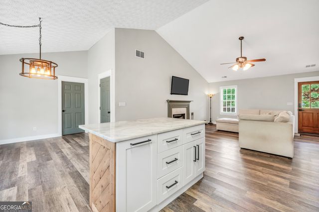 156 Meadow View Drive, Jackson, GA 30233