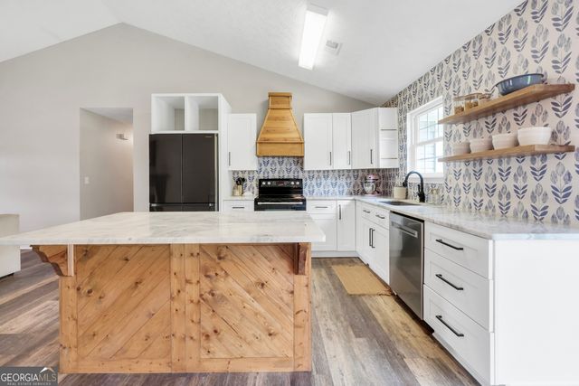 156 Meadow View Drive, Jackson, GA 30233