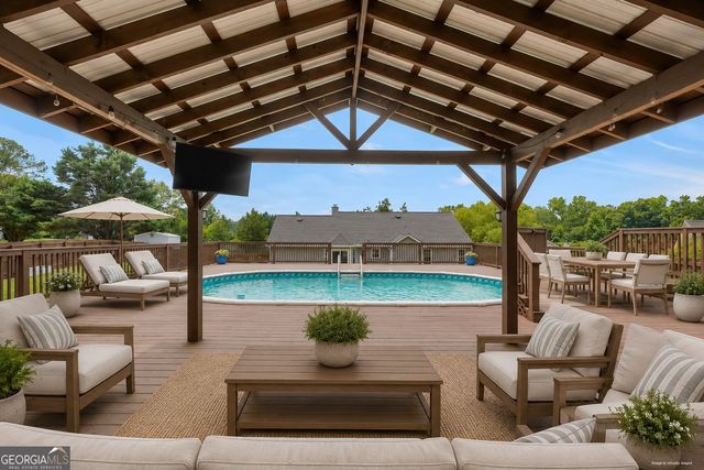 156 Meadow View Drive, Jackson, GA 30233