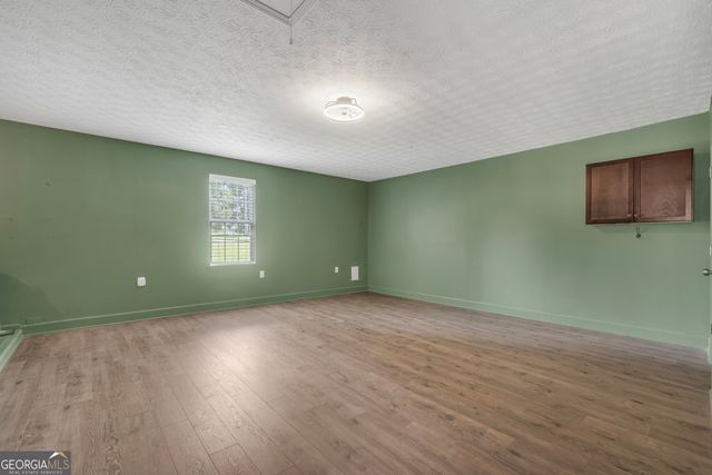 156 Meadow View Drive, Jackson, GA 30233