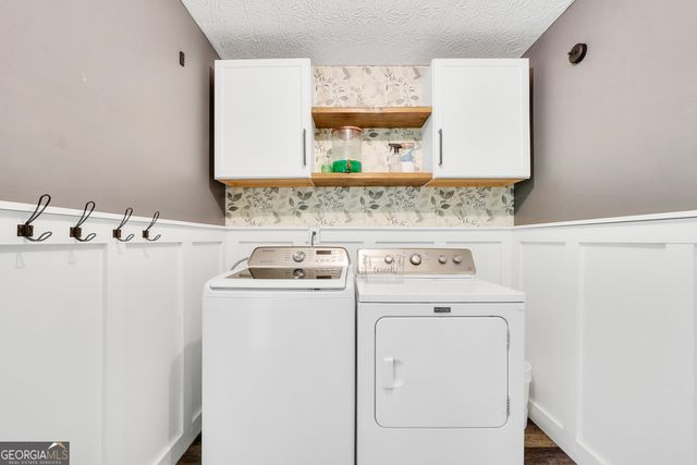 156 Meadow View Drive, Jackson, GA 30233