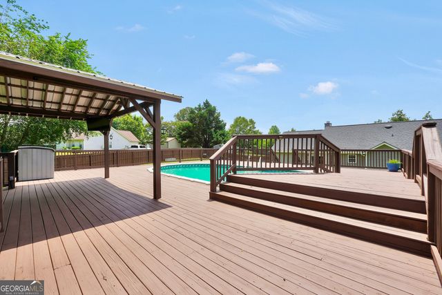 156 Meadow View Drive, Jackson, GA 30233