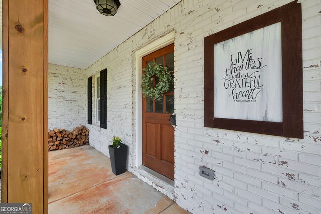 156 Meadow View Drive, Jackson, GA 30233