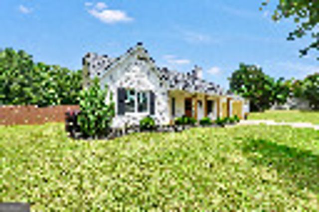 156 Meadow View Drive, Jackson, GA 30233