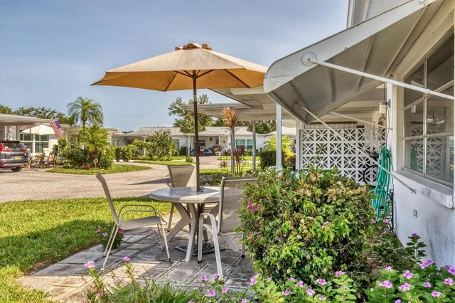 1060 COCKRILL STREET 1060, Venice, FL 34285