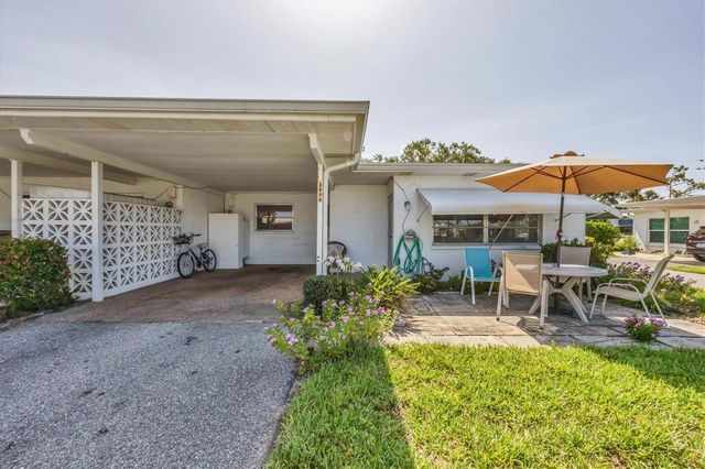 1060 COCKRILL STREET 1060, Venice, FL 34285