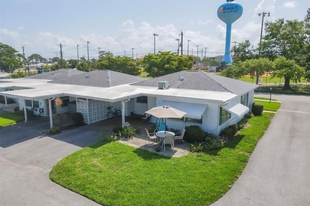 1060 COCKRILL STREET 1060, Venice, FL 34285
