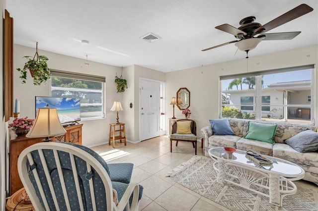 1060 COCKRILL STREET 1060, Venice, FL 34285