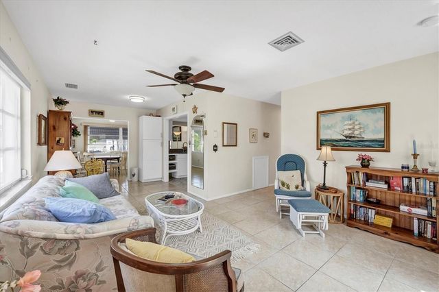 1060 COCKRILL STREET 1060, Venice, FL 34285