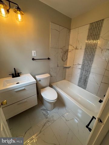 6707 LAMONT DR, Lanham, MD 20706