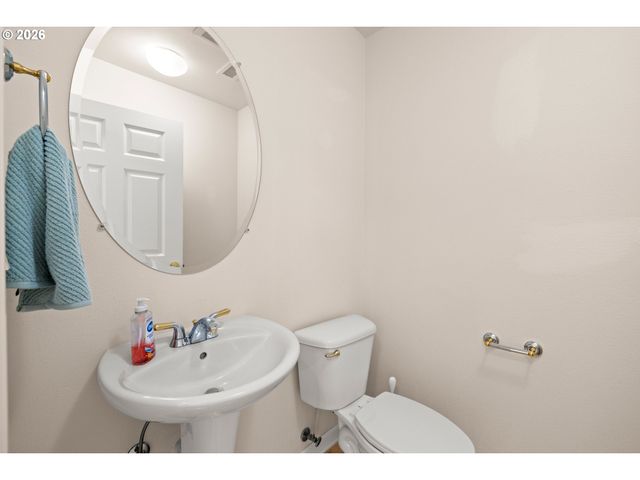 4884 Nw PROMENADE Ter 304, Portland, OR 97229