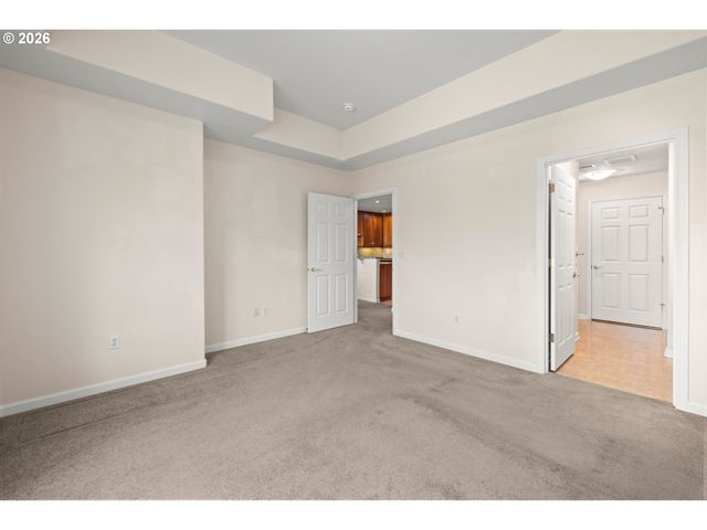 4884 Nw PROMENADE Ter 304, Portland, OR 97229