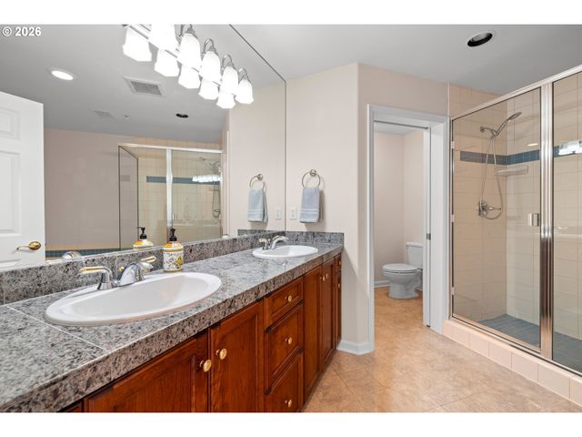 4884 Nw PROMENADE Ter 304, Portland, OR 97229