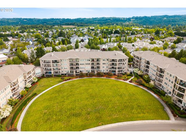 4884 Nw PROMENADE Ter 304, Portland, OR 97229