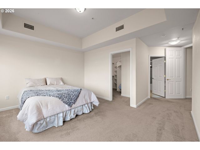 4884 Nw PROMENADE Ter 304, Portland, OR 97229