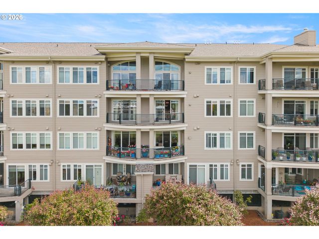 4884 Nw PROMENADE Ter 304, Portland, OR 97229