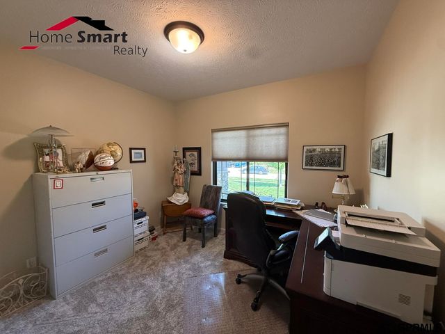 5017 Beckys Way, Lincoln, NE 68514