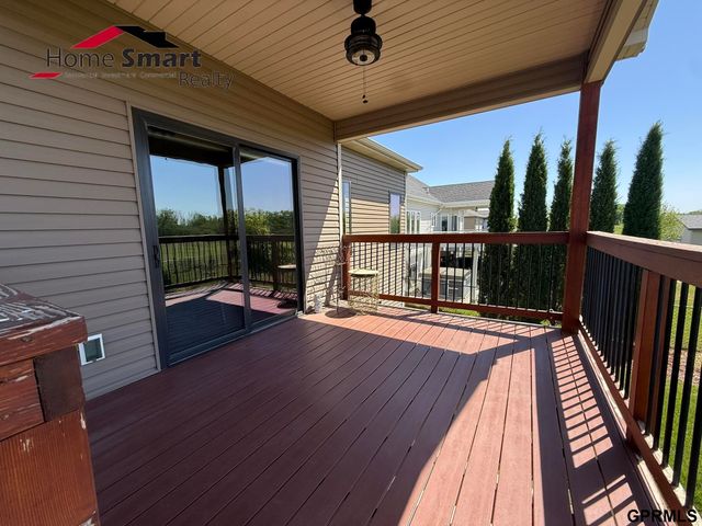 5017 Beckys Way, Lincoln, NE 68514