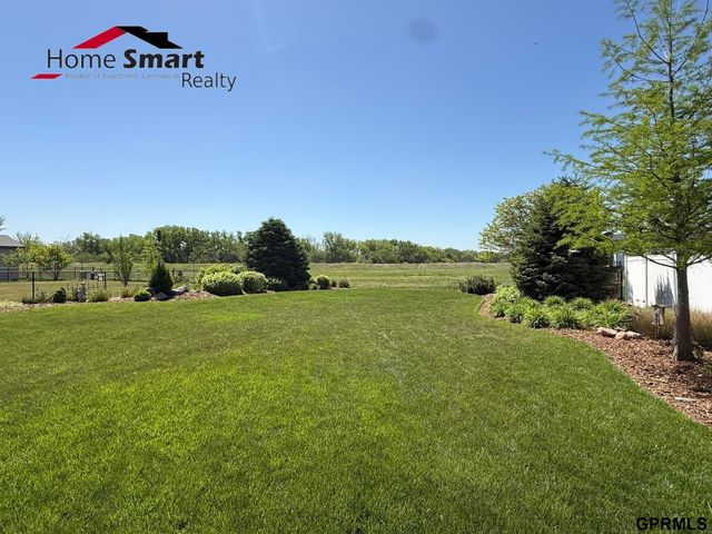 5017 Beckys Way, Lincoln, NE 68514