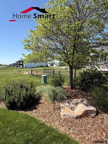 5017 Beckys Way, Lincoln, NE 68514
