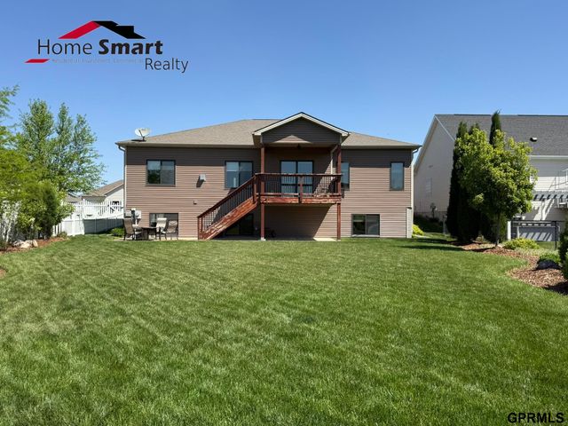 5017 Beckys Way, Lincoln, NE 68514