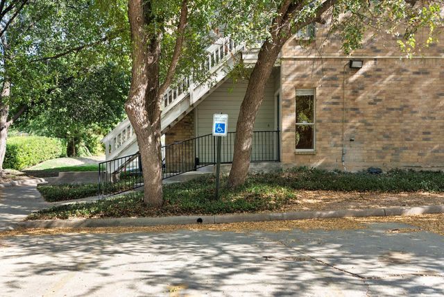 2450 Wickersham LN 109, Austin, TX 78741