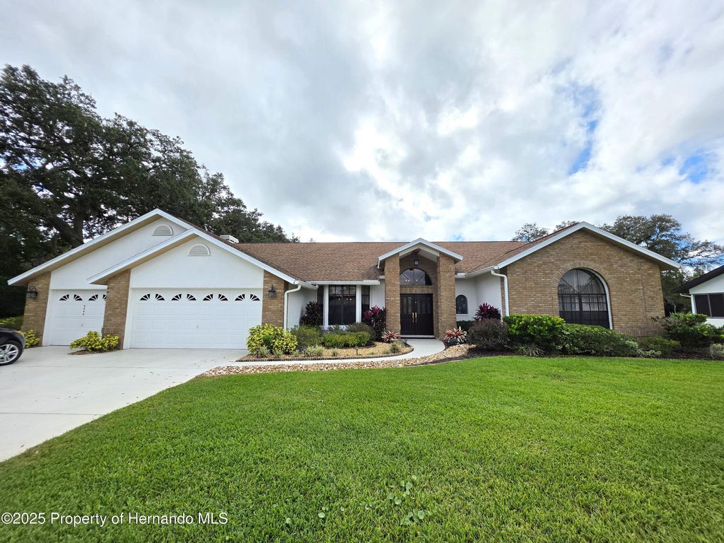 9446 Ashley Drive, Weeki Wachee, FL 34613