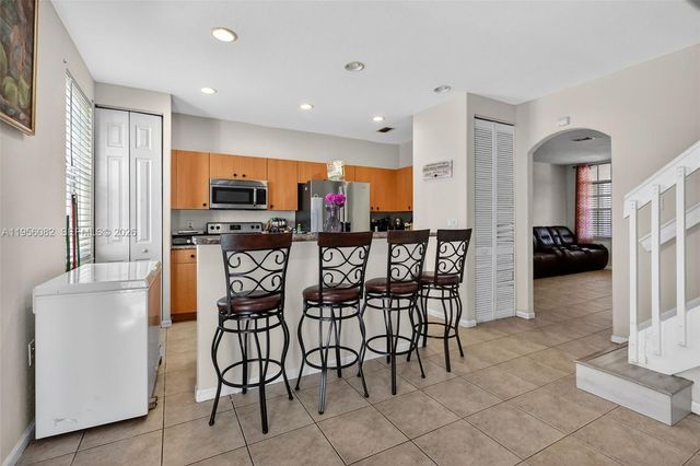 2671 SW 85th Ter 103, Miramar, FL 33025