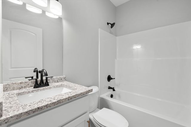 2515 Topeka Rd, Bowling Green, KY 42103