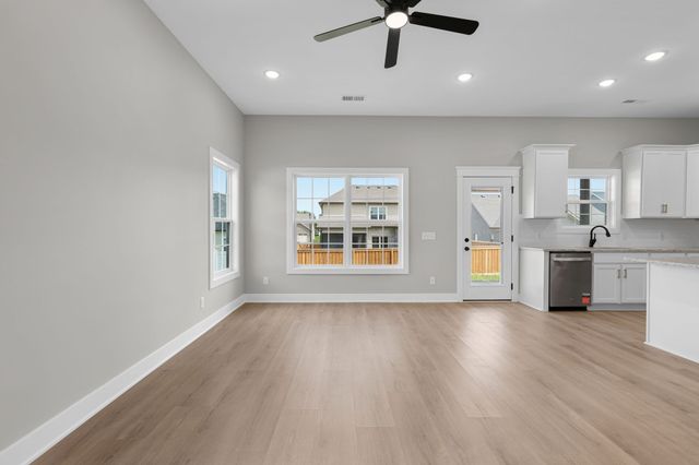 2515 Topeka Rd, Bowling Green, KY 42103