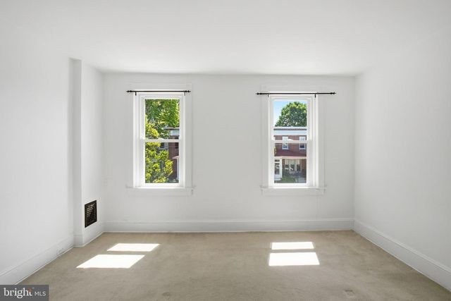 12 MANCHESTER AVE, Media, PA 19063