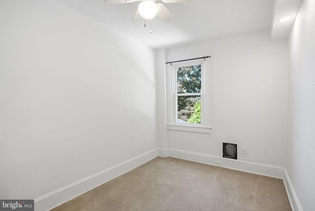 12 MANCHESTER AVE, Media, PA 19063