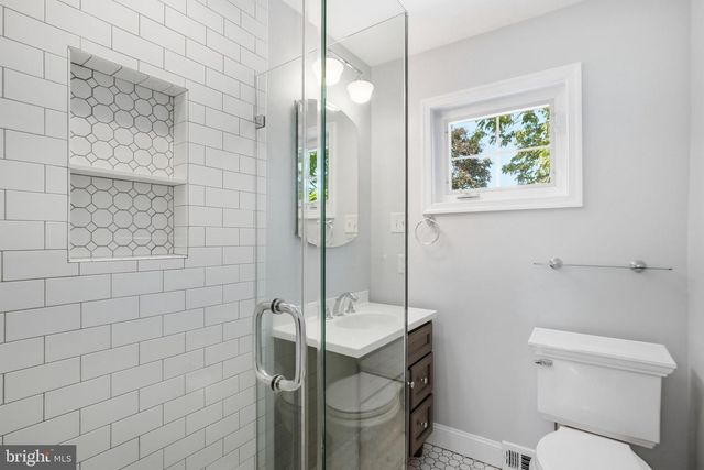 12 MANCHESTER AVE, Media, PA 19063