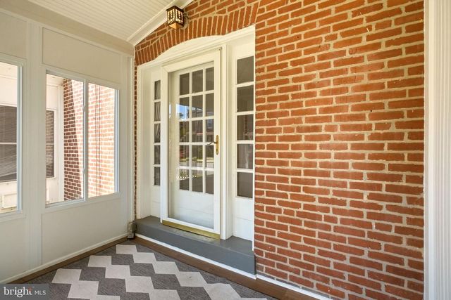 12 MANCHESTER AVE, Media, PA 19063