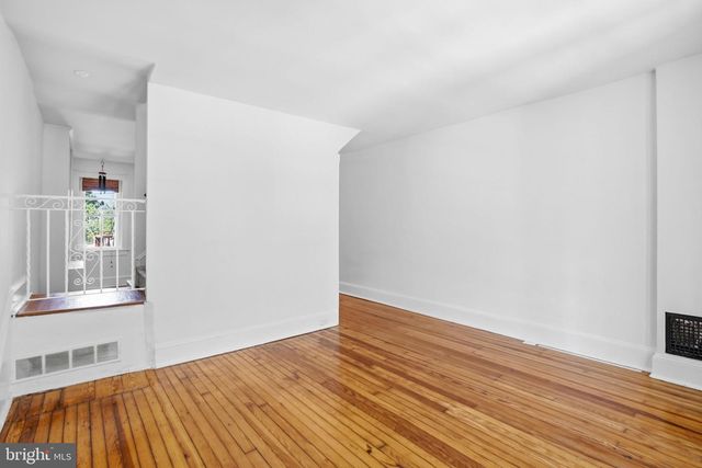 12 MANCHESTER AVE, Media, PA 19063