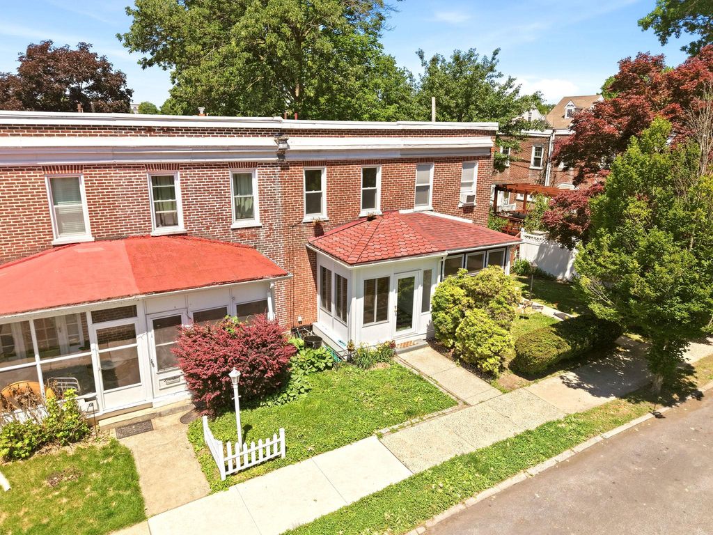 12 MANCHESTER AVE, Media, PA 19063