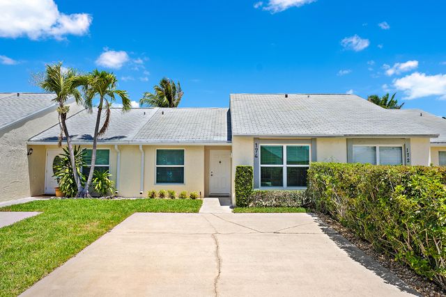 174 Pinewood Court, Jupiter, FL 33458