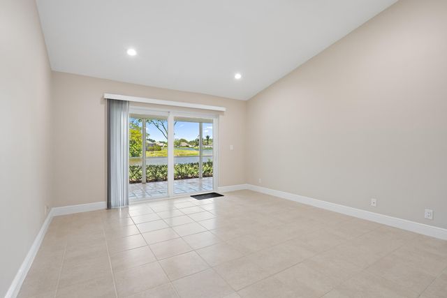 174 Pinewood Court, Jupiter, FL 33458