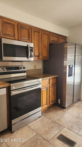 2233 E BEHREND Drive 61, Phoenix, AZ 85024