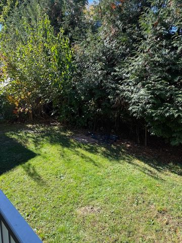 24 Orchard Ave 1, Waltham, MA 02452