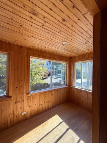 24 Orchard Ave 1, Waltham, MA 02452