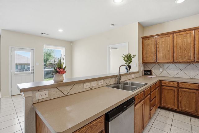 6361 Redeagle Creek Drive, Fort Worth, TX 76179