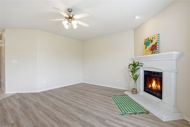 6361 Redeagle Creek Drive, Fort Worth, TX 76179