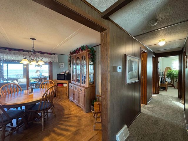 32158 County Road 1, La Crescent, MN 55947