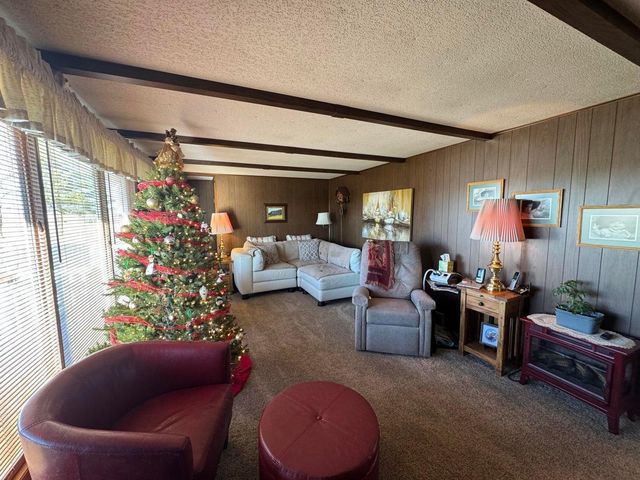 32158 County Road 1, La Crescent, MN 55947