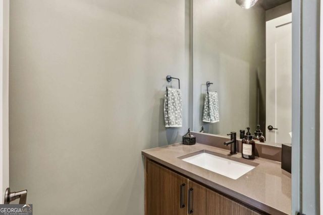 2199 Lenox Road NE 11, Atlanta, GA 30324