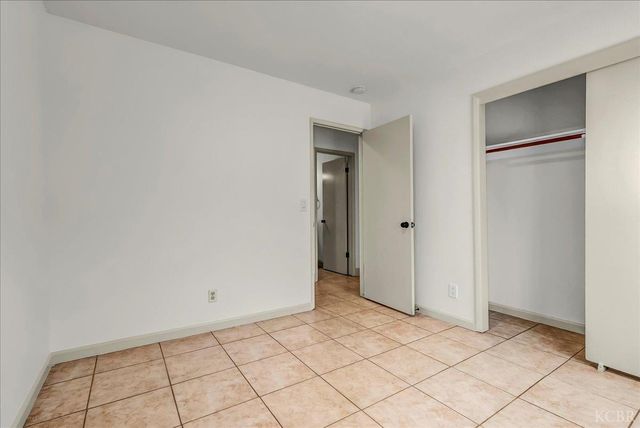 558 Parsons Street, Hanford, CA 93230